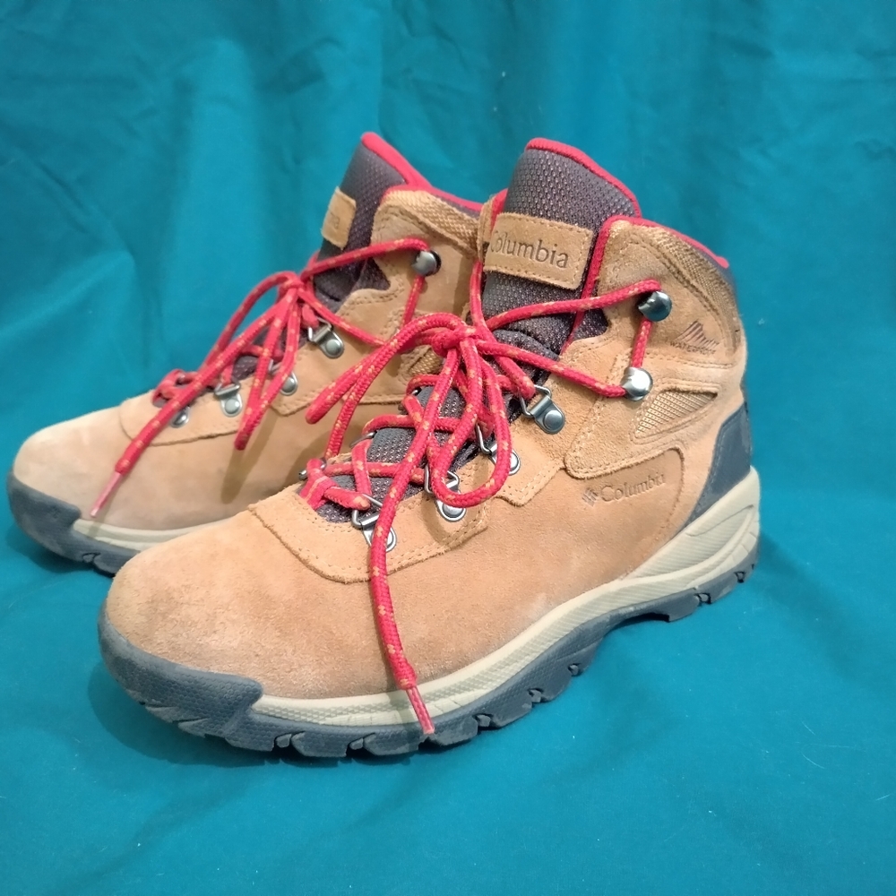 Women’s Newton Ridge + Waterproof Hiking Boot -- Elk / Mountain Red colorway